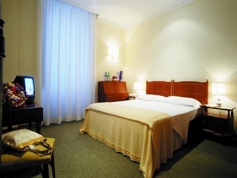 Hotel Touring Wellness & Beauty Fiuggi Buitenkant foto